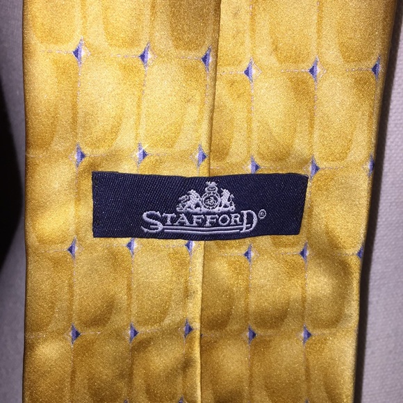 Golden yellow tie - Picture 6 of 6